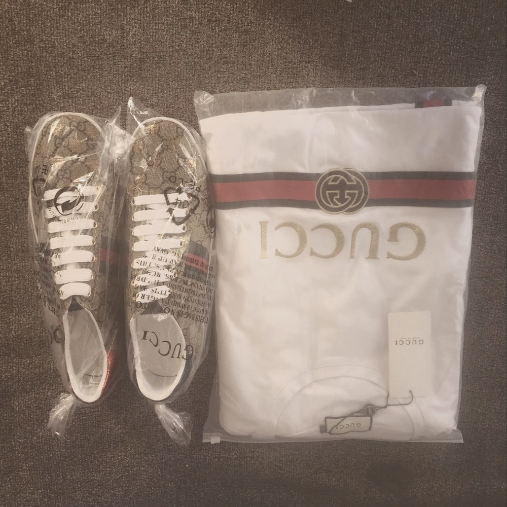 Men's clothing